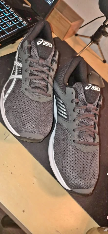 ASICS Fuzor B Running & Active Shoes