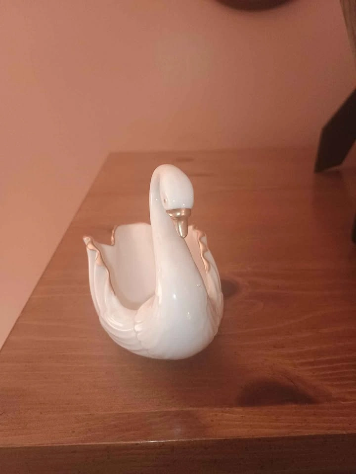 Vintage Lenox 24k Gold Trim Swan - Wedding Cake Topper/Trinket D - photo 2