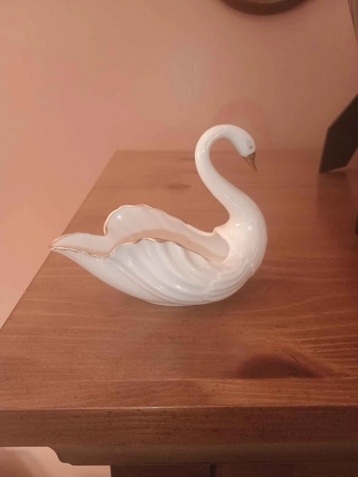 Vintage Lenox 24k Gold Trim Swan - Wedding Cake Topper/Trinket D - photo 3