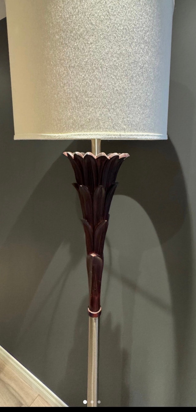 floor lamp
