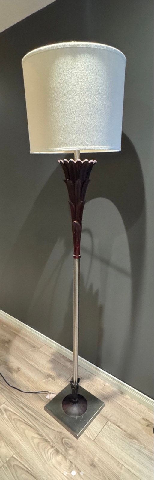floor lamp - photo 2
