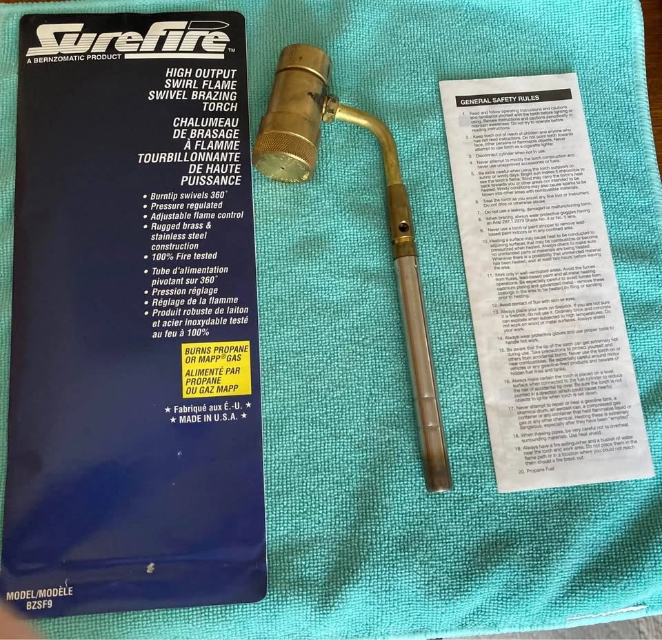 Benzomatic SureFire Swivel Flame Brazing Torch (SF9) - photo 3