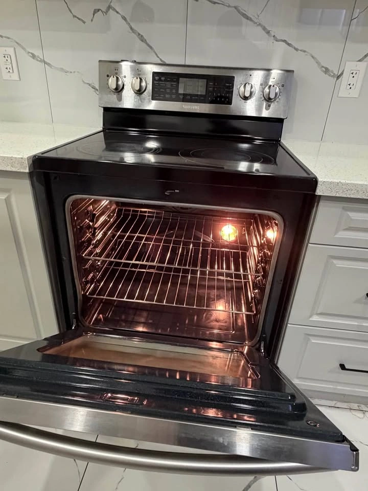 Samsung Electric Range - photo 2