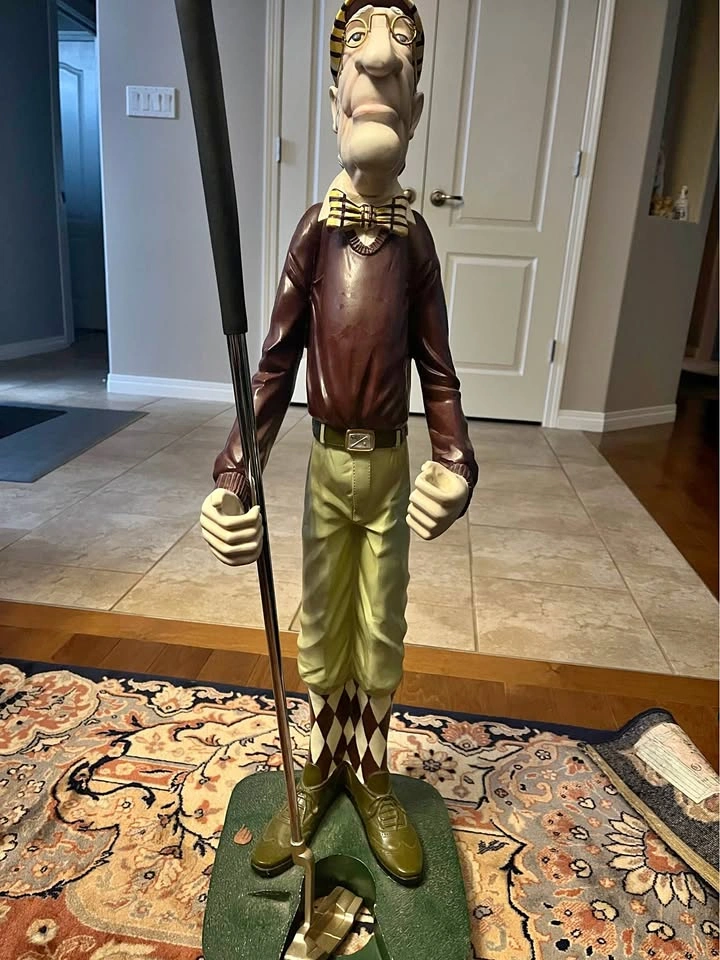 Vintage Golfer Figurine / Statue Decor
