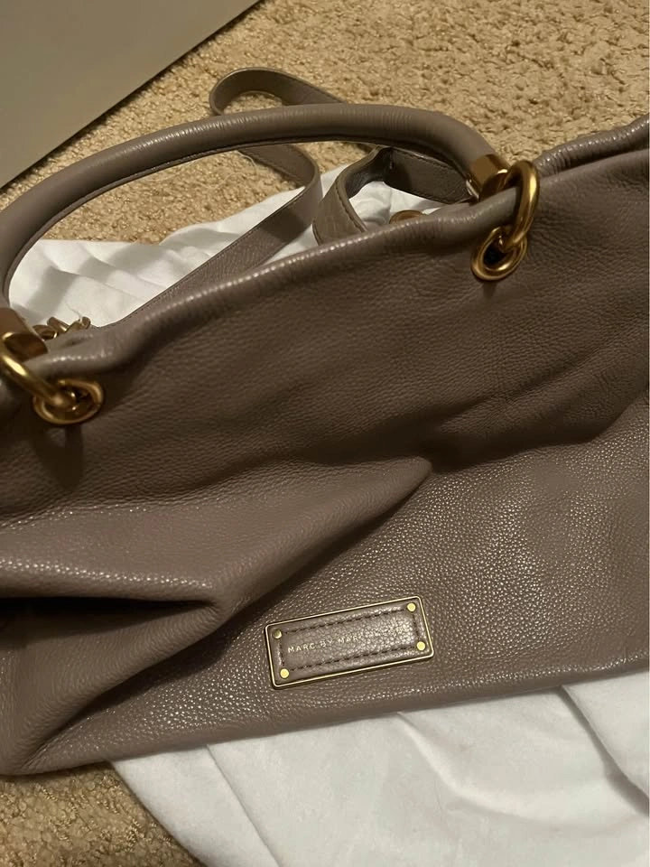Authentic Marc by Marc Jacobs Leather Tote Bag - photo 3