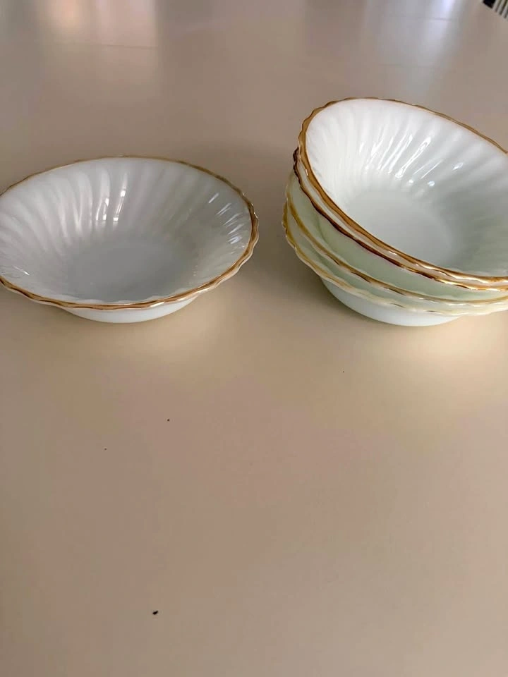 Vintage Anchor Hocking Fire-King Golden Shell Milk Glass Bowls -
