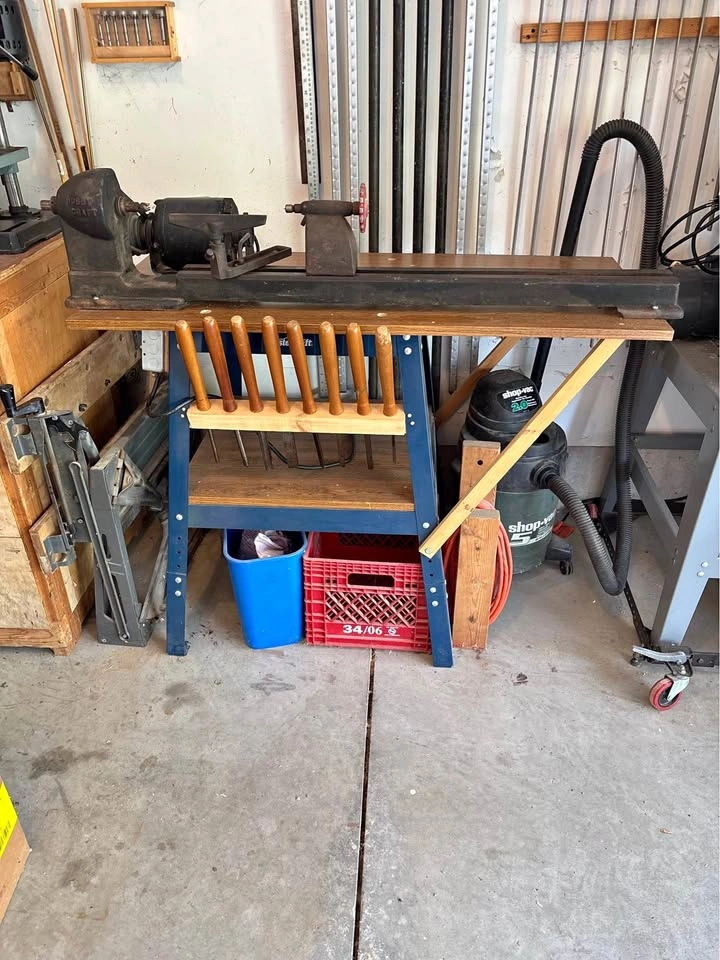 Wood Lathe with Chisel set