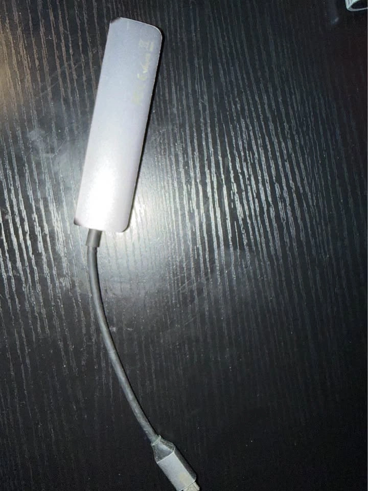 USB C Multi-Port Adapter with HDMI, USB and USB C - photo 3