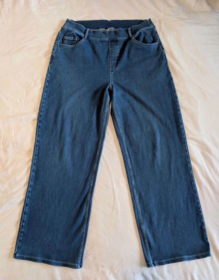 Stretchy Halara Pants - photo 2