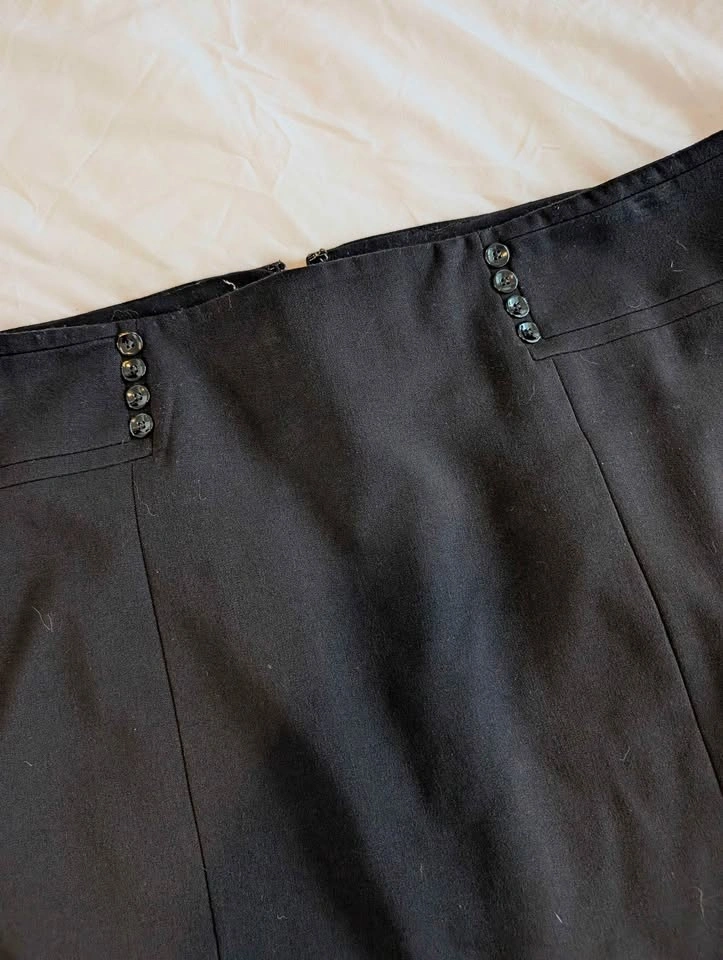 White House Black Market Skirt - photo 2