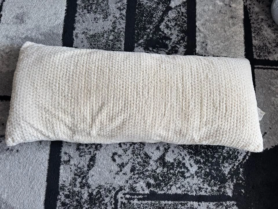 Long King Size Pillow - photo 3