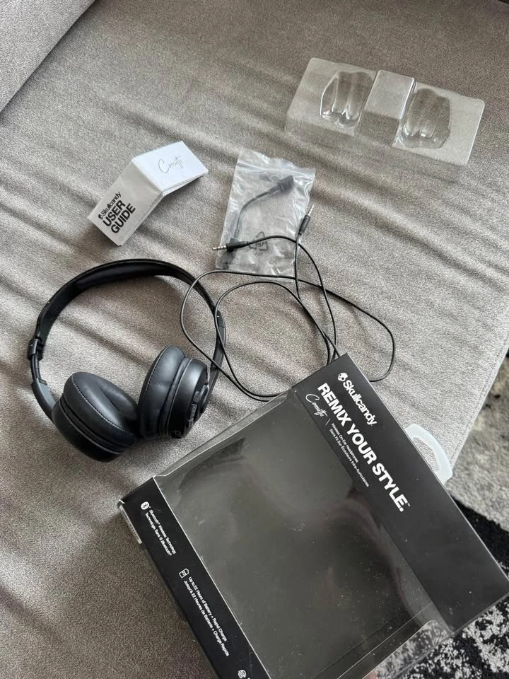 Skullcandy Cassette Wireless On-Ear Headphones - photo 3