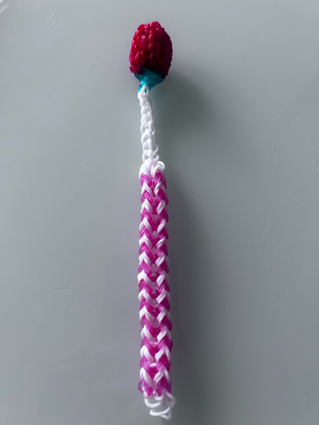 Cute Handmade Loom Band Pencil Charms - photo 5
