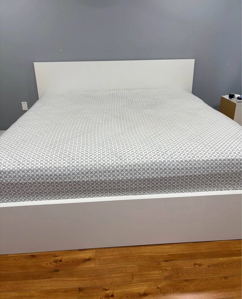 IKEA MALM King Bed Frame - photo 4