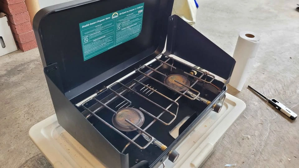 Coleman 2-Burner Propane Camping Stove – Tested & Working - photo 2