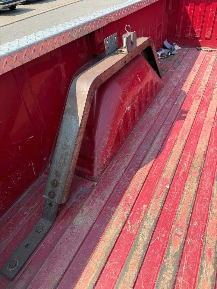 5th wheel mounts - photo 2