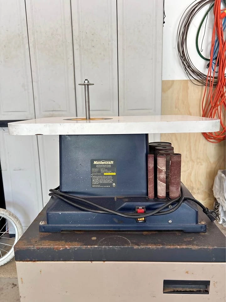 Oscillating Sander