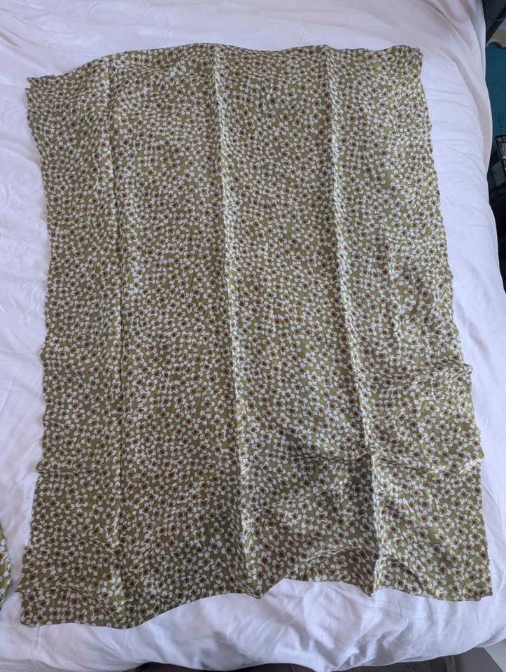 Green patterned silk fabric - photo 5
