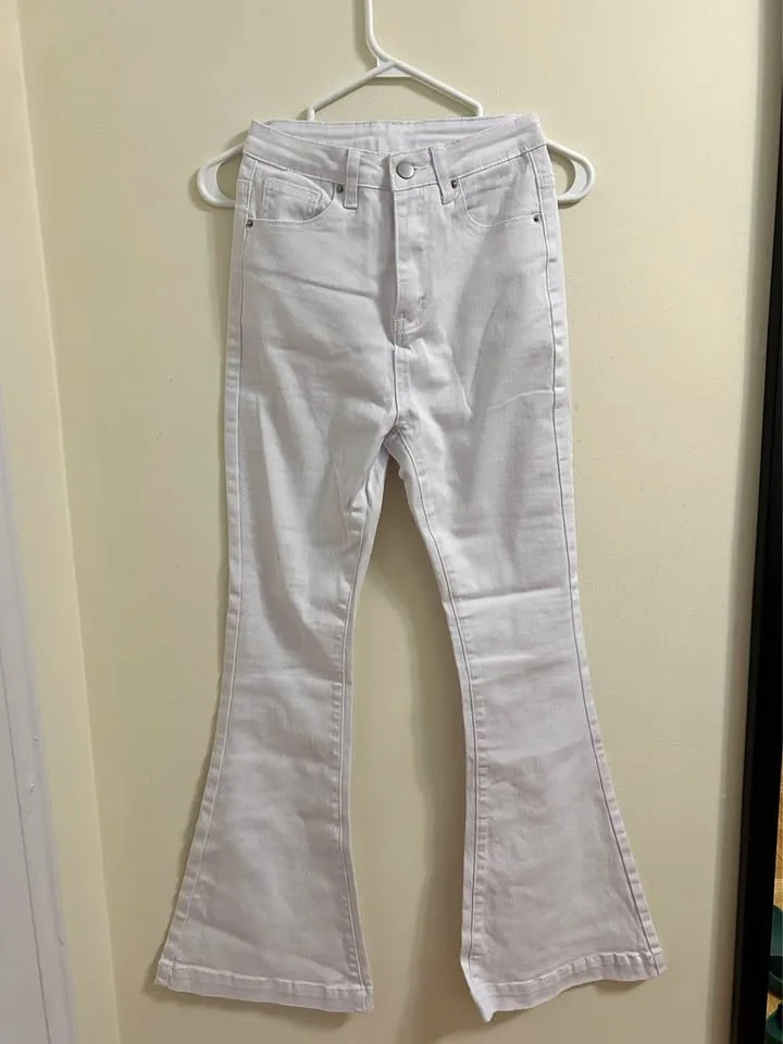 Brand new white flare denim jeans with heart pockets thumbnail