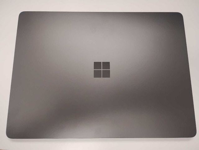 Microsoft Surface Laptop 13.8-inch 8th Gen 512GB