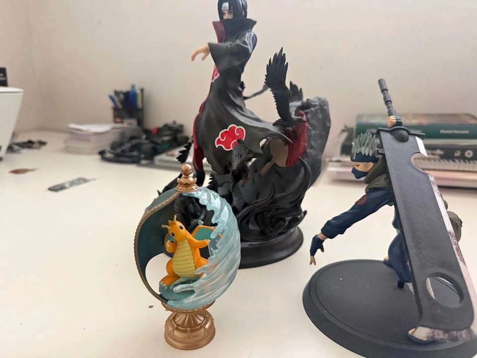 Naruto Itachi and Kakashi Figures with Pokemon Dragonite Terrari