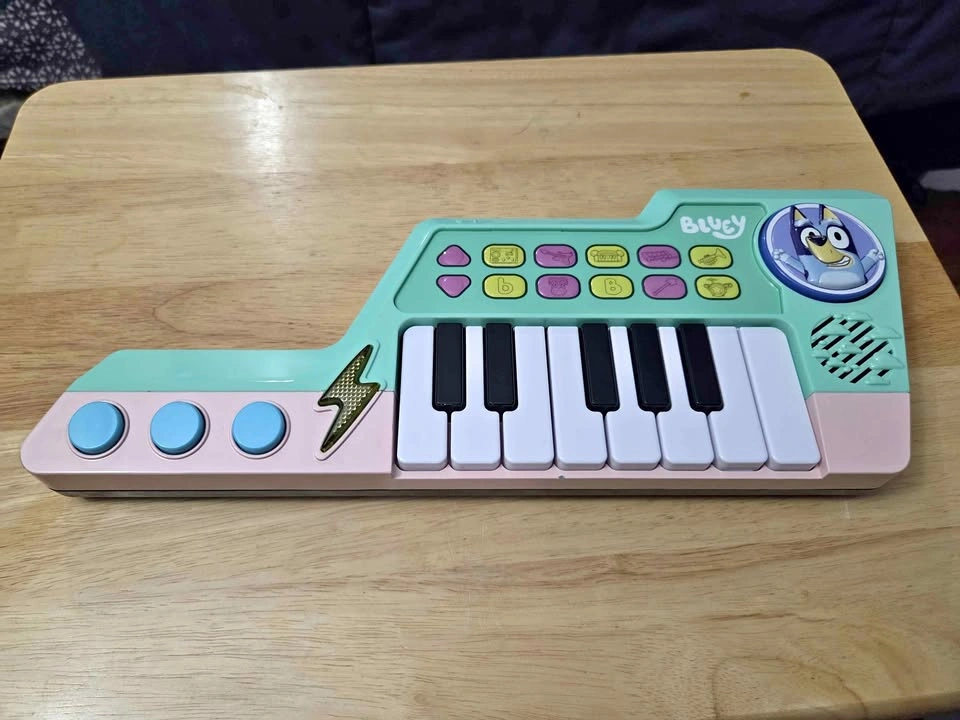VTech Bluey Keytar