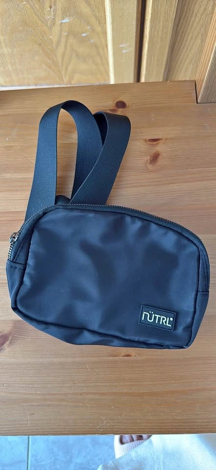 Nutrl small sling bag fanny pack 1L