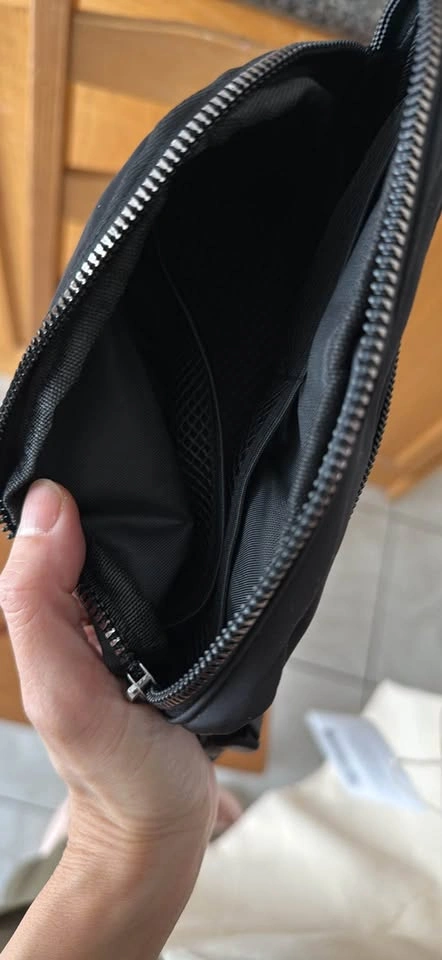 Nutrl small sling bag fanny pack 1L - photo 3