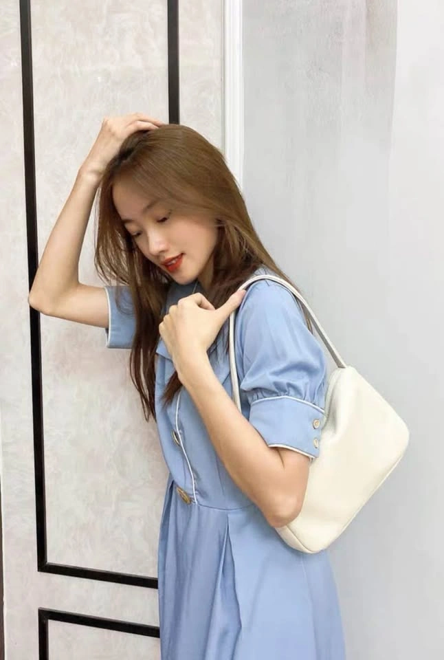 Super soft genuine leather white shoulder bag - photo 5