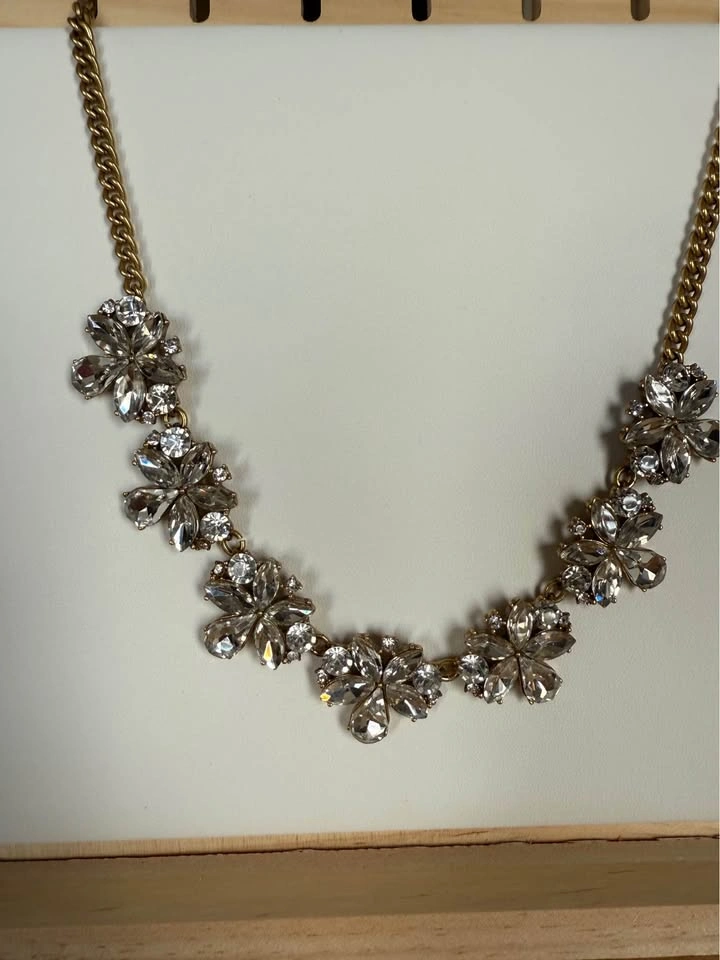 Flower Statement Necklace - photo 2