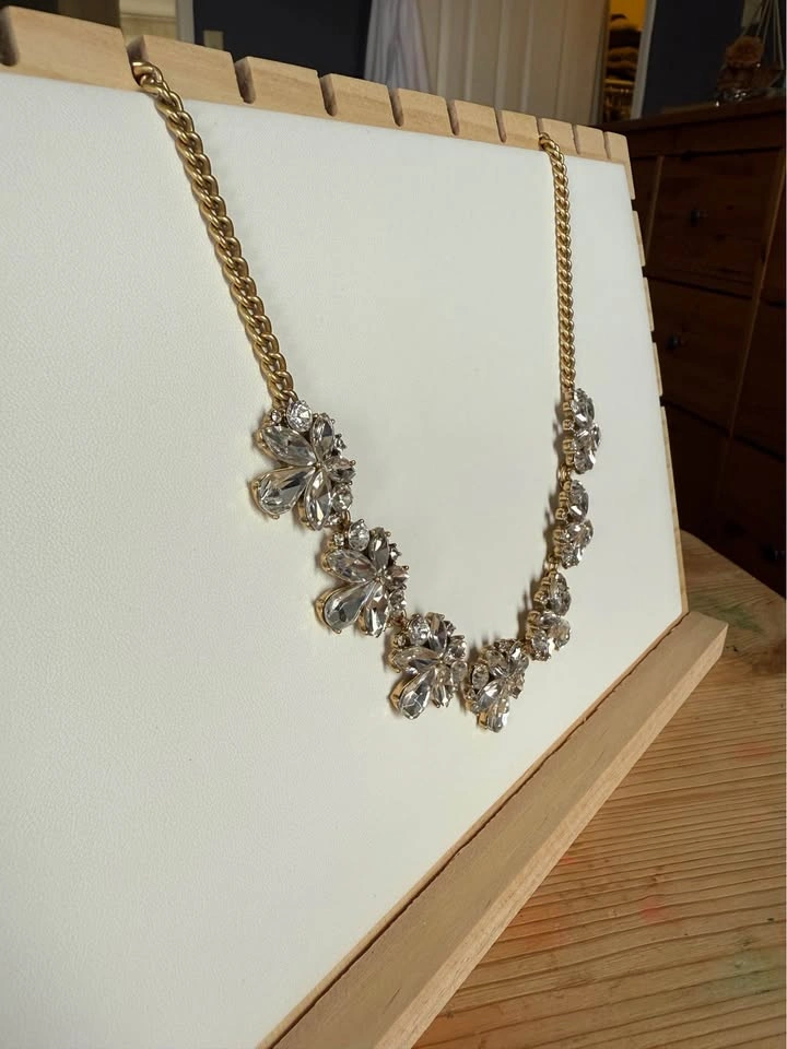 Flower Statement Necklace - photo 3