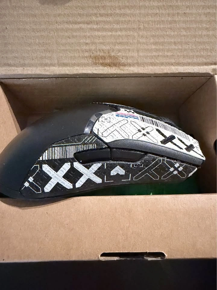 Razer Viper 8KHz Gaming Mouse - photo 4