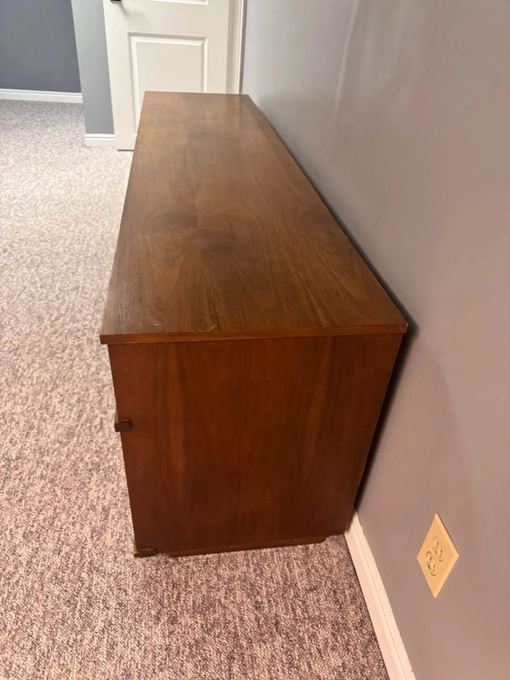 Vintage 8 Drawer Wood Dresser - photo 4