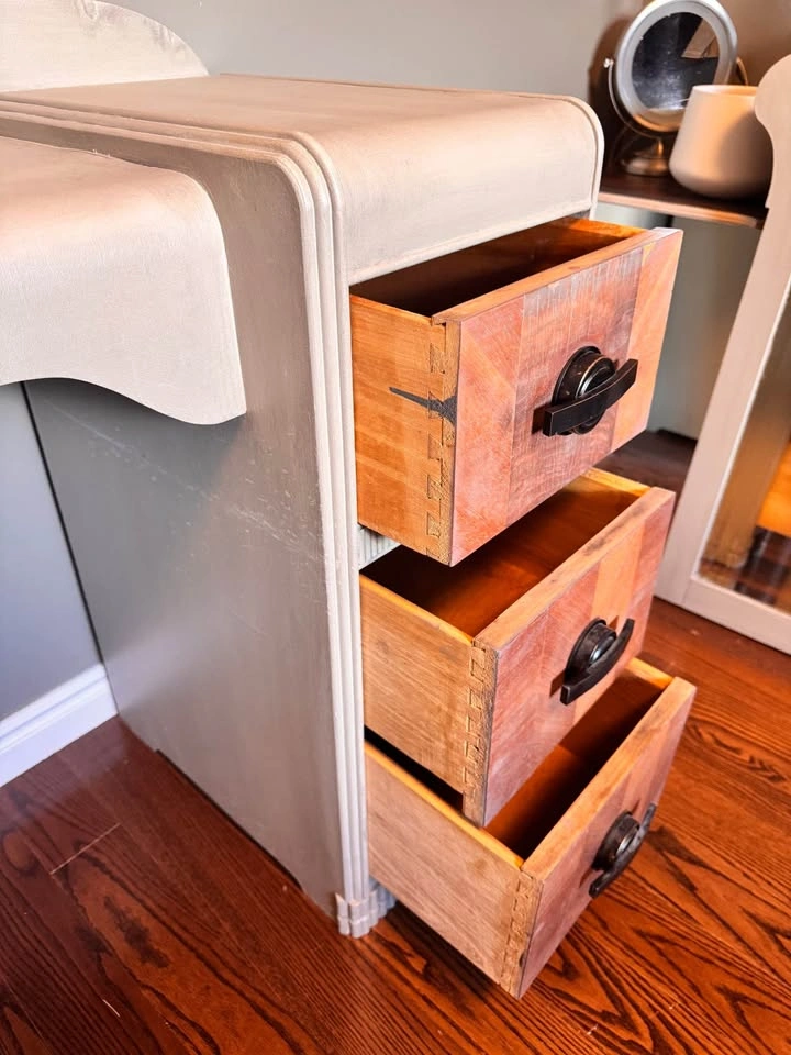 Art Deco Waterfall Vanity Desk - photo 4