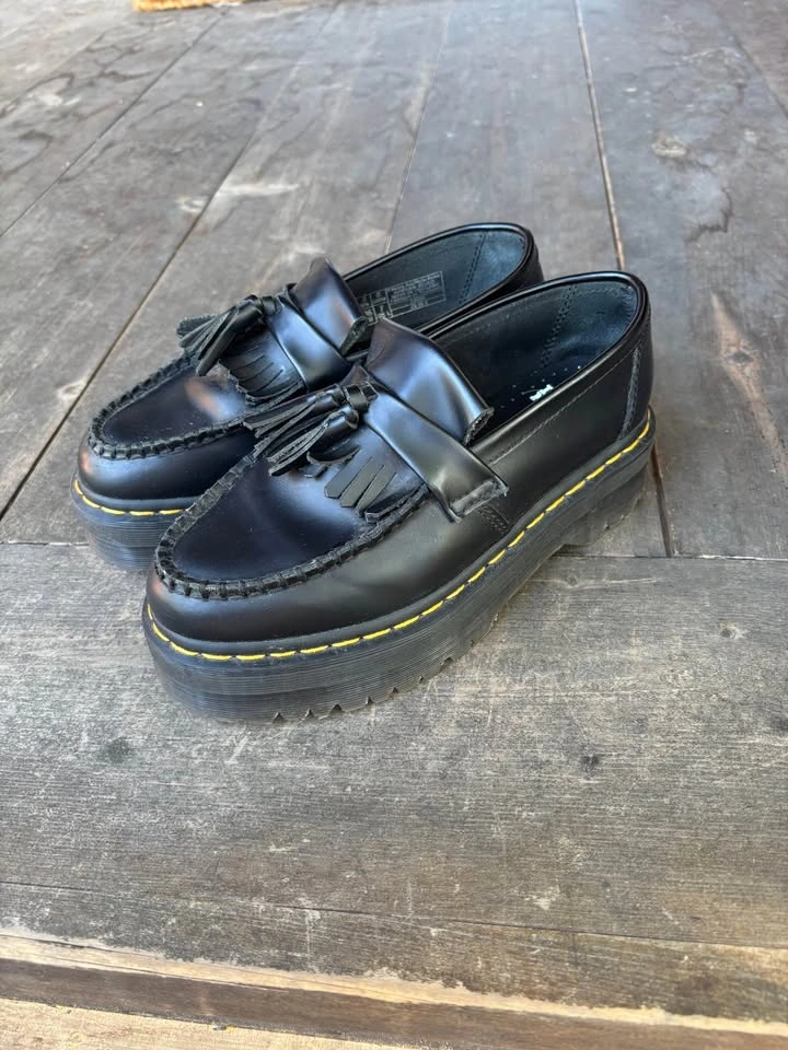 Dr. Martens Leather Quad Platform Tassel Loafers Size 7 - photo 2