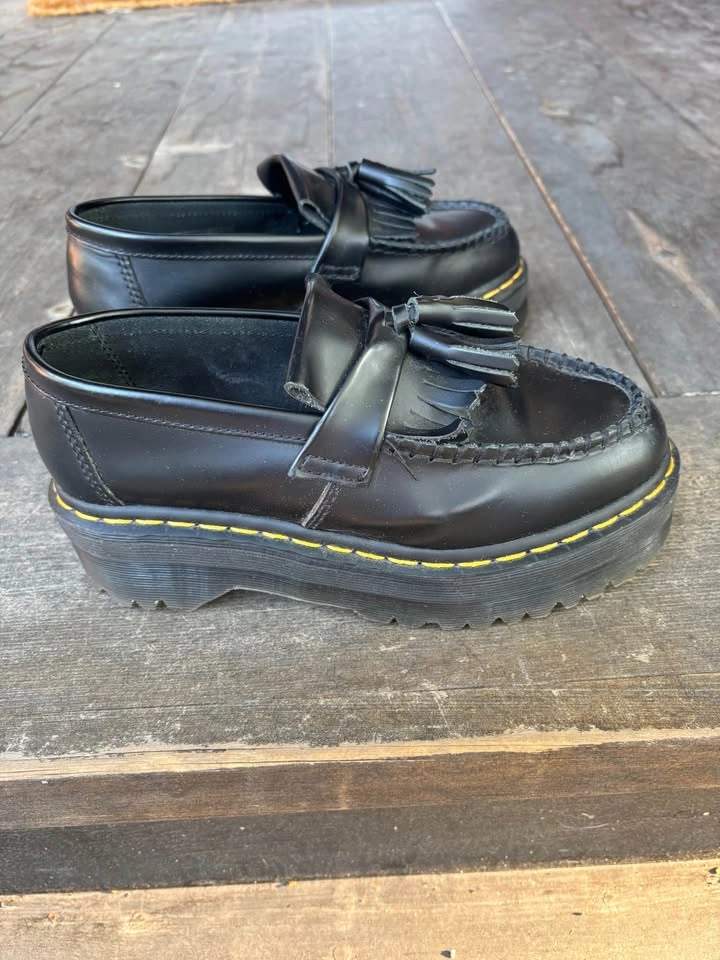 Dr. Martens Leather Quad Platform Tassel Loafers Size 7 - photo 4