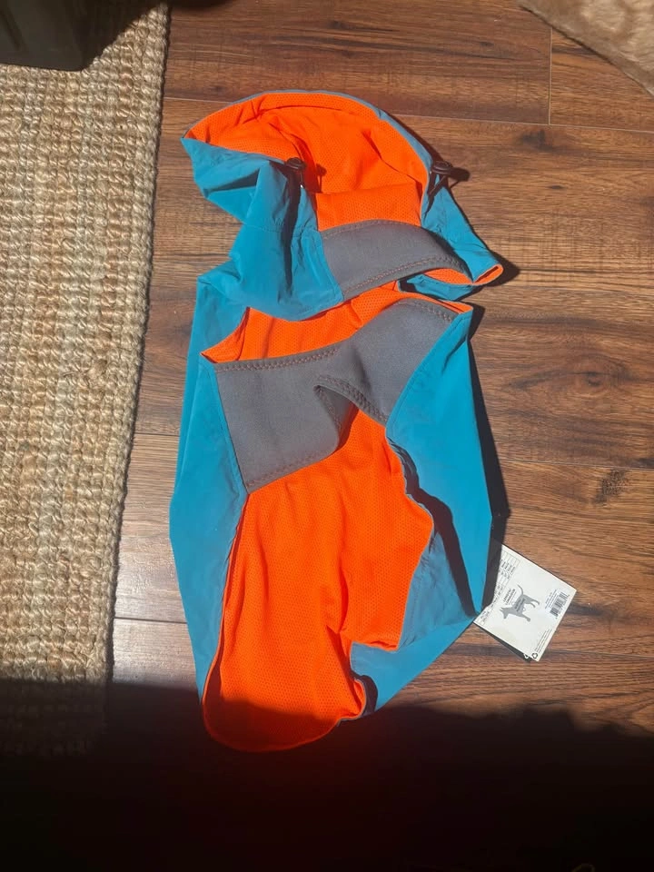 Goo-eez Waterproof Packable Poncho for Dogs - Size XL - photo 2