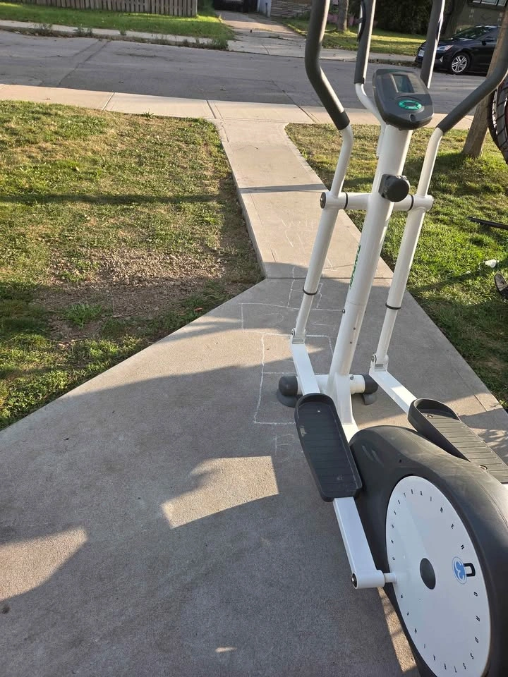 Tunturi Elliptical Cross Trainer - photo 2