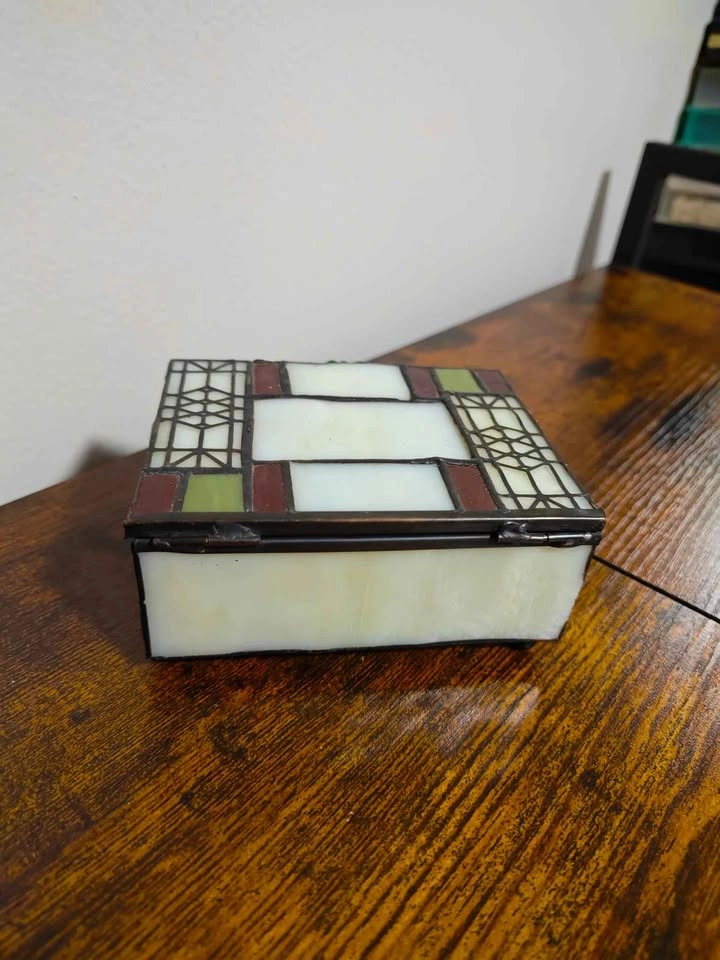 Vintage 1950s Stained Glass Jewelry Box Handmade - photo 3