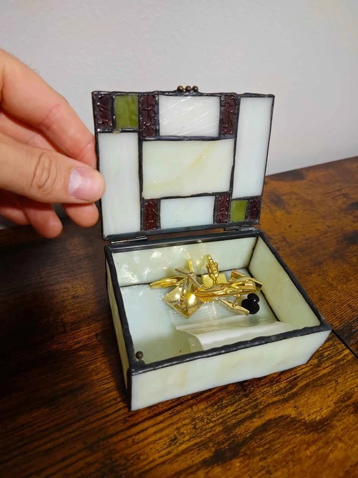 Vintage 1950s Stained Glass Jewelry Box Handmade - photo 5