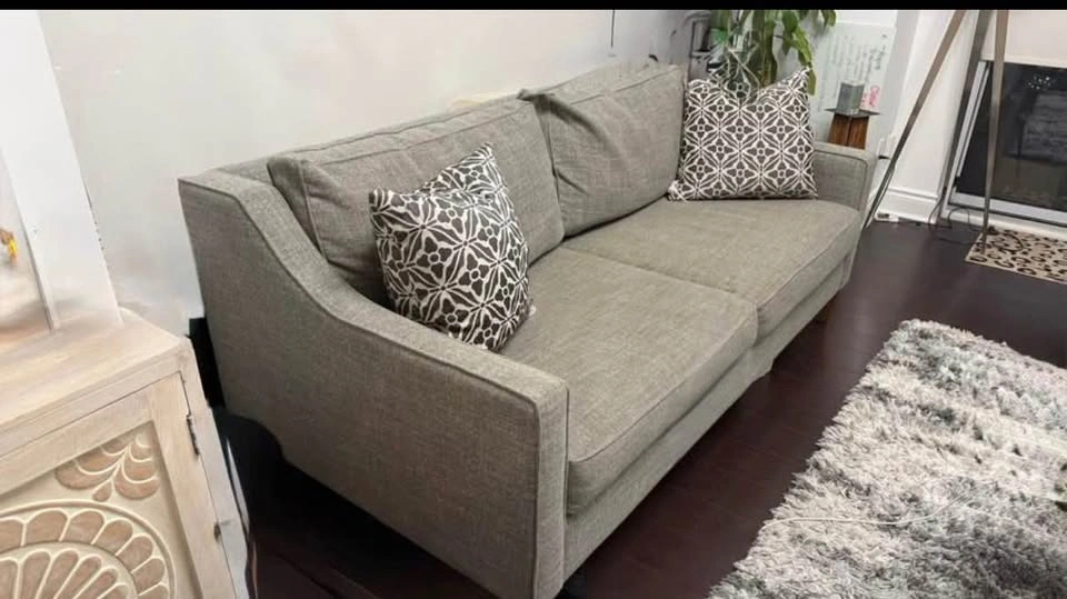 West Elm PAIDGE Sofa – 73" – Zip Off Cushion Covers