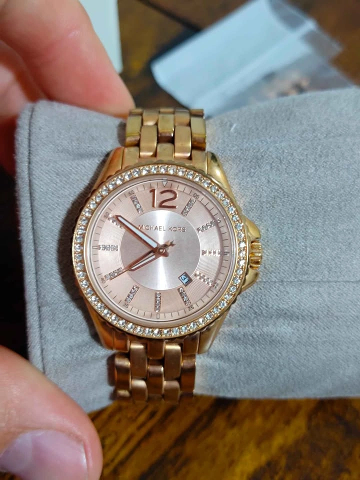 2000's Women's Michael Kors Rose Gold/Crystal Watch - photo 2
