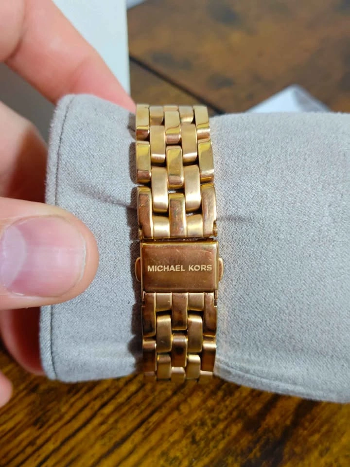 2000's Women's Michael Kors Rose Gold/Crystal Watch - photo 3