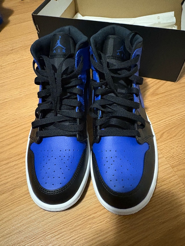 Air Jordan 1 Mid Hyper royal blue - photo 3