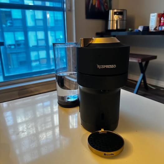 Nespresso Vertuo Pop+ Deluxe Matt Gold & Black