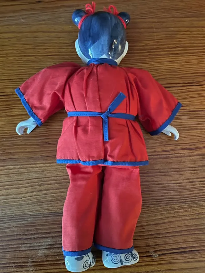 Vintage Porcelain Asian Doll image indicator(3)