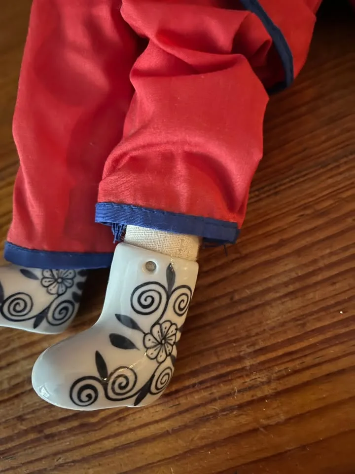 Vintage Porcelain Asian Doll image indicator(5)