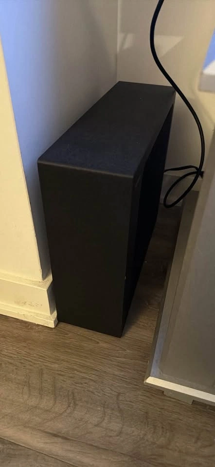 Hisense 43” TV with Soundbar - photo 5