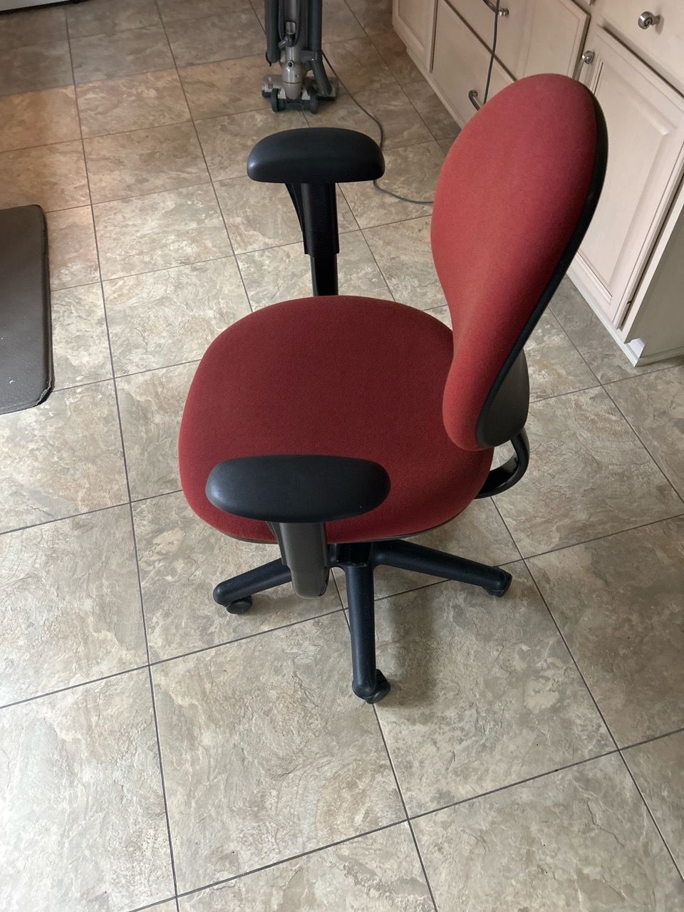 Steelcase Fully Adjustable Office/Dorm Chair - photo 2