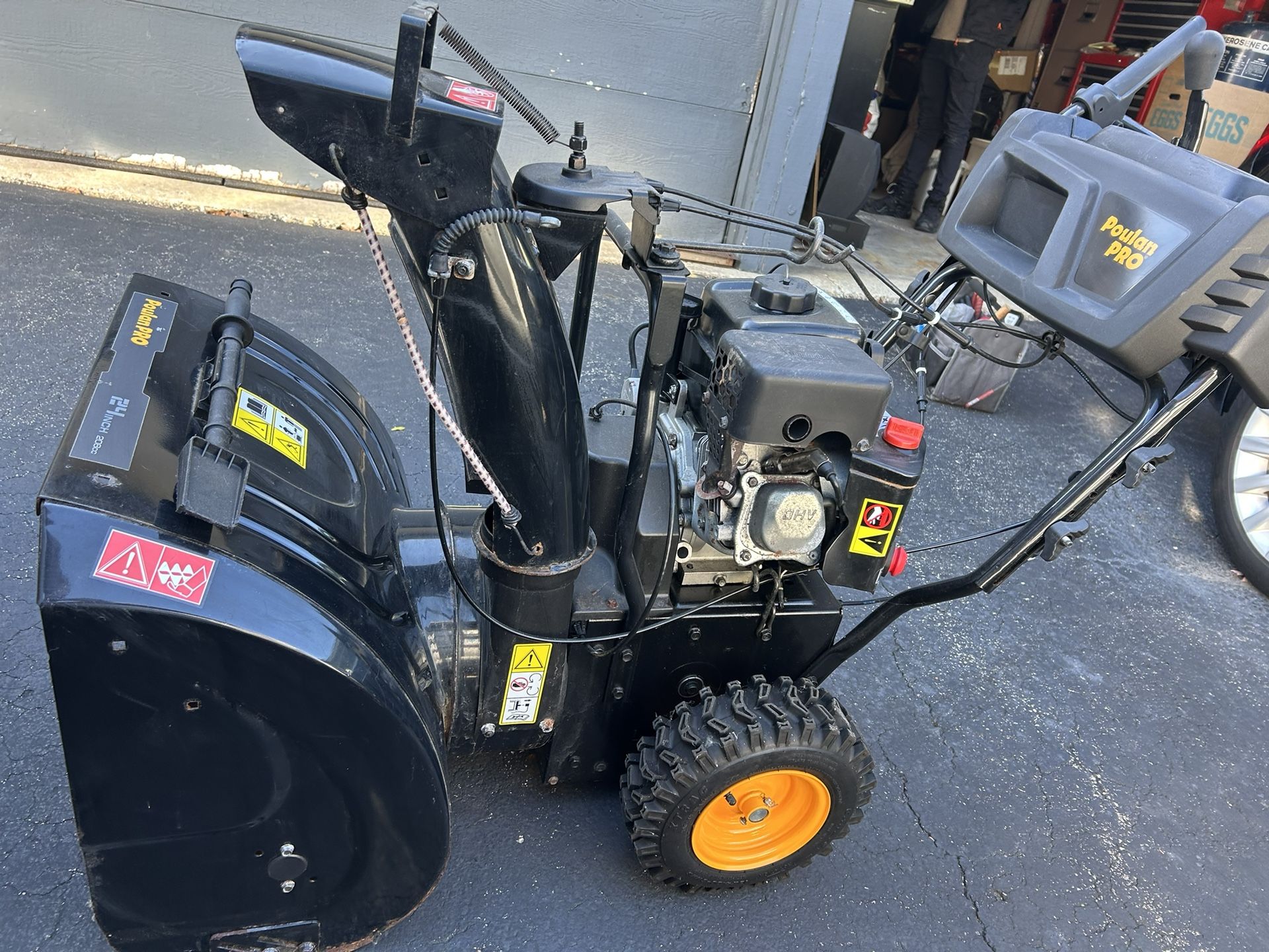 Poulan Pro 24 Inch 208CC Two Stage Electric Start Snowblower - photo 3